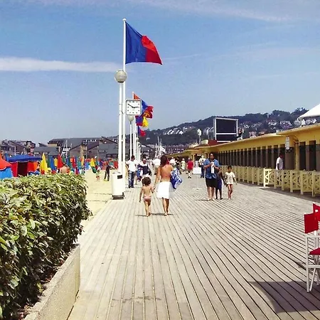 Presqu'ile De La Touques, Апартаменты *